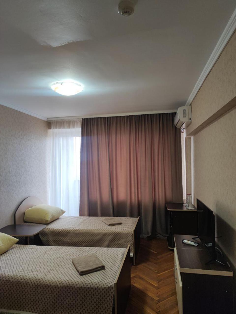 Hotel Prietenia Bender ภายนอก รูปภาพ
