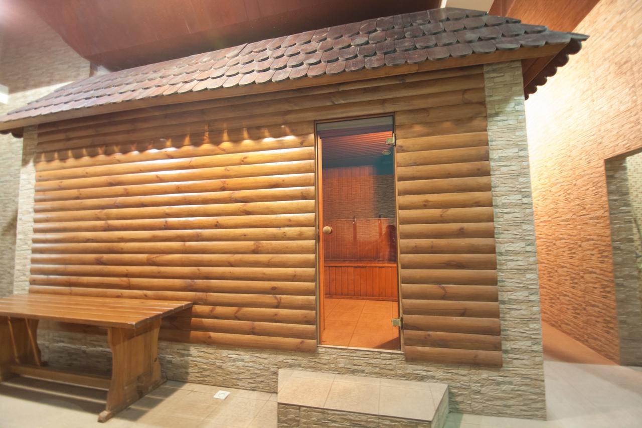Hotel Prietenia Bender ภายนอก รูปภาพ