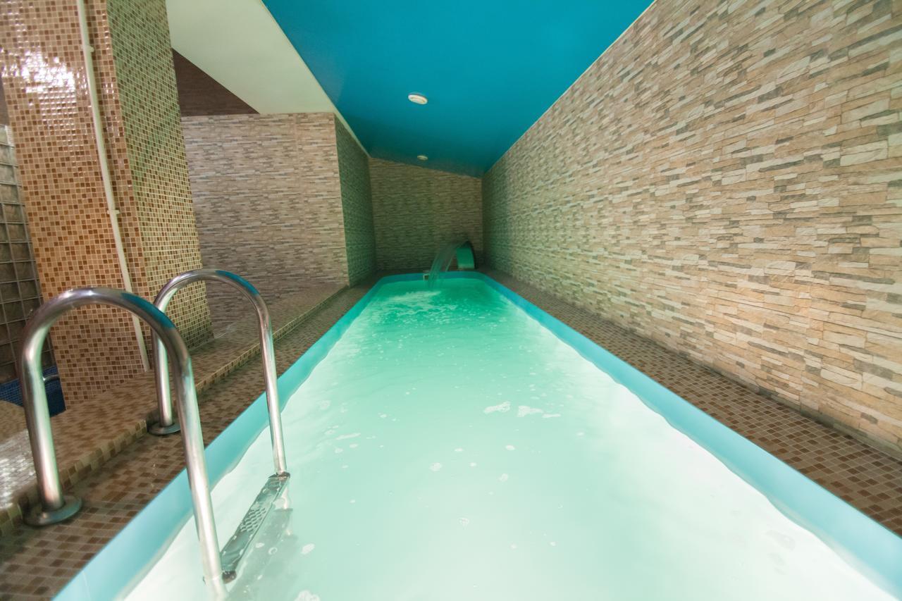 Hotel Prietenia Bender ภายนอก รูปภาพ