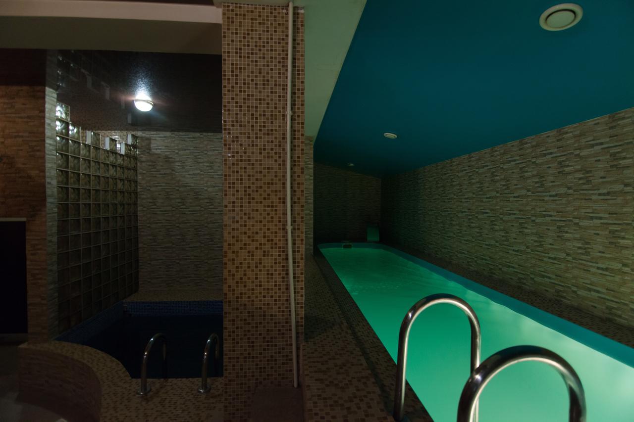 Hotel Prietenia Bender ภายนอก รูปภาพ
